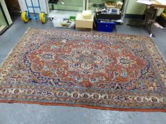 ANTIQUE PERSIAN HERIZ CARPET. 202 x 293cms.