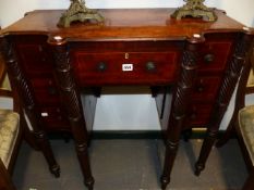 AN UNUSUAL EARLY 19th.C.MAHOGANY LIFT TOP WASHSTAND, POSSIBLY AMERICAN. 87 x 84cms.