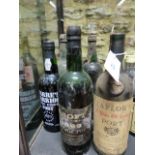 PORT, NINE BOTTLES TO INCLUDE CROFT, TAYLORS AND WARRES TOGETHER WITH SIX UNLABELLED BOTTLES.