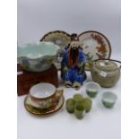 A GROUP OF ORIENTAL CERAMICS, HARDSTONE AND LACQUERWARE, MOSTLY JAPANESE BUT ALSO INCLUDING A