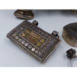 AN EASTERN METAL GHAO BOX TOGETHER WITH AN OPIUM FINGER PIPE, AN EXPANDING MESH PURSE, AND A 925