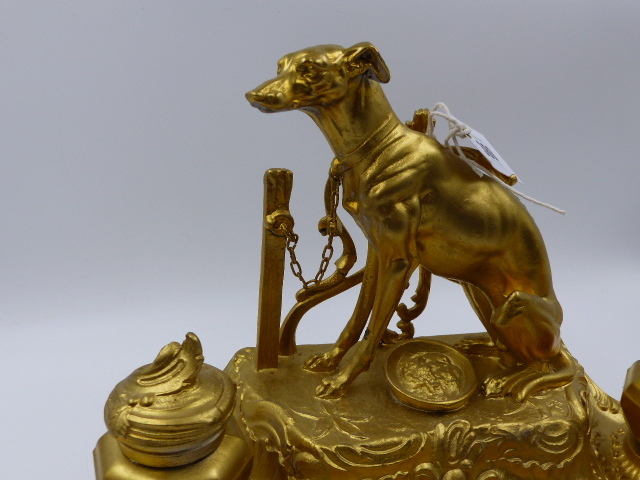 A VICTORIAN STYLE SPELTER AND GILT DECORATED DESK STAND SURMOUNTED WITH A FIGURE OF A SPORTING DOG. - Image 3 of 10