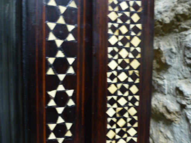 A COLONIAL MOORISH STYLE HARDWOOD AND INLAID GLAZED DISPLAY VITRINE CABINET. W.112 x H.175cms. - Image 8 of 48