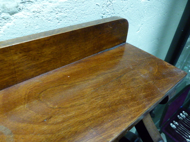 A WM.IV MAHOGANY CHIFFONIER WITH RAISED GALLERY BACK OVER FRIEZE DRAWER AND TWO DOORS. W.92 x H. - Image 15 of 19