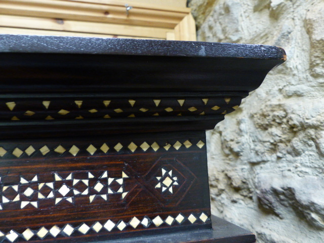 A COLONIAL MOORISH STYLE HARDWOOD AND INLAID GLAZED DISPLAY VITRINE CABINET. W.112 x H.175cms. - Image 6 of 48