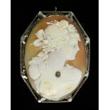 14K White Gold and Shell Cameo Brooch