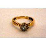 Ladies 18ct Gold Diamond Cluster Ring with 7 brilliant cut diamonds in claw setting, gold twist