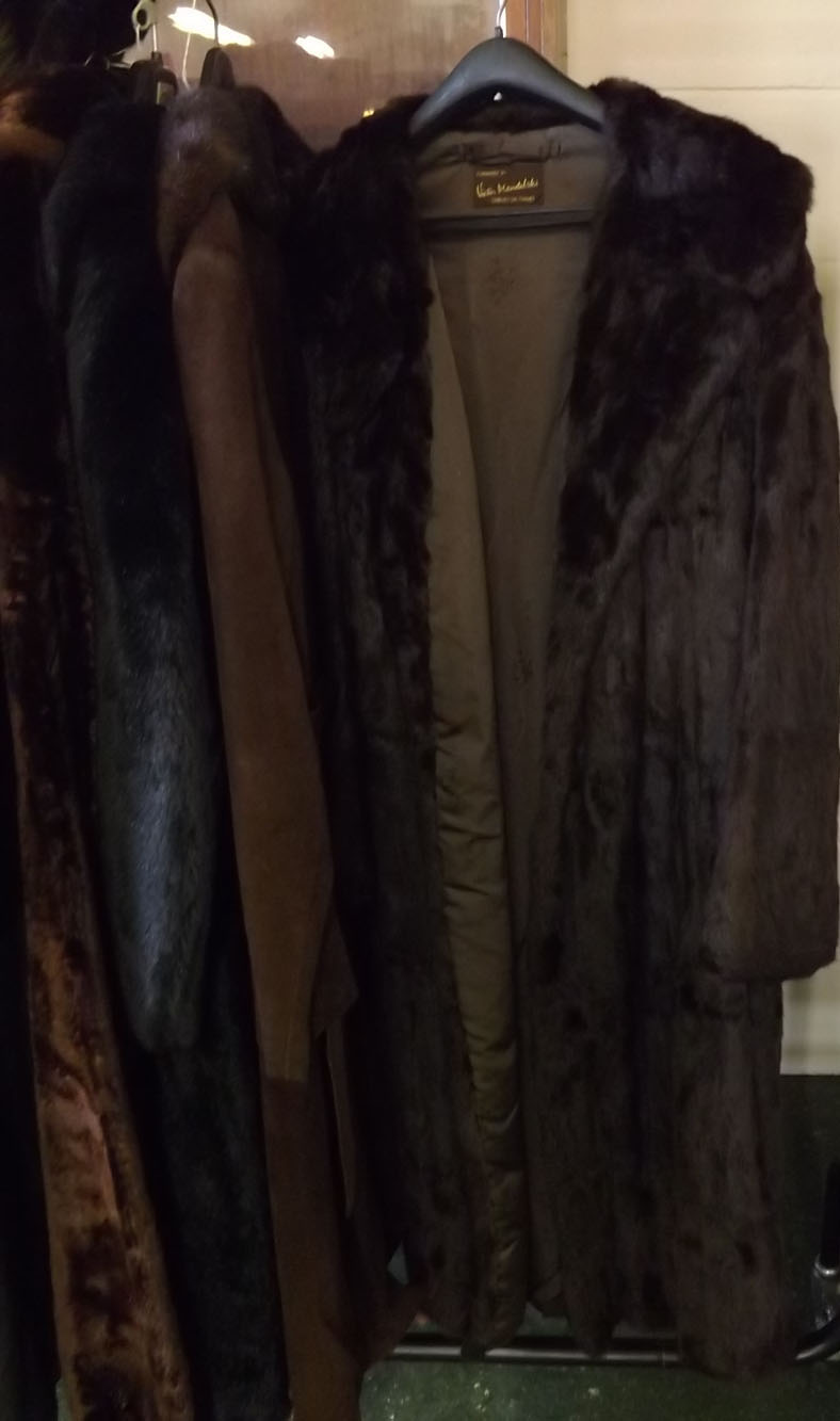 Collection of four full length fur jackets to include a brown fur coat by Victor Mendelski - Image 4 of 4