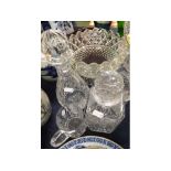 Mixed lot of glass wares: square formed decanter, cut and facetted glass decanter, pedestal bowl,