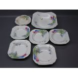 Shelley bowl and four matching dessert bowls, together with further Meakin bowl