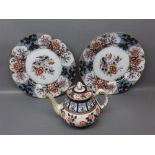 MacIntyre tea pot (restored), two Victorian dinner plates "Siva" pattern