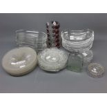 Mixed Lot of 20th century glassware: twelve crescent clear glass hors d'oeuvres dishes, thirteen
