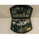 Oak cased set of Sheffield made Tudor Plate cutlery together with assorted bone handled knives etc