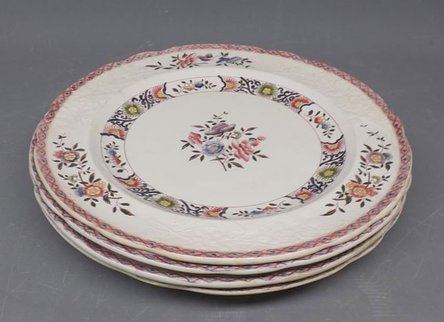 Group of four Copeland & Garrett New Fayence floral printed dinner plates (a/f) 10ins diam