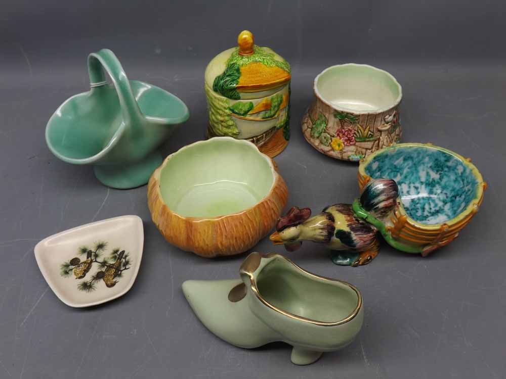 Mixed Lot: Royal Winton formed bowl, further DeeCee stoneware basket, a Falconware floral dish, a