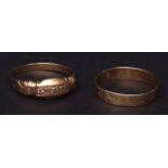 Mixed Lot: Victorian 18ct gold wedding ring with chased decoration, hallmarked for Birmingham