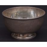 George V sugar bowl of plain and polished circular form and applied rim and spreading circular foot,