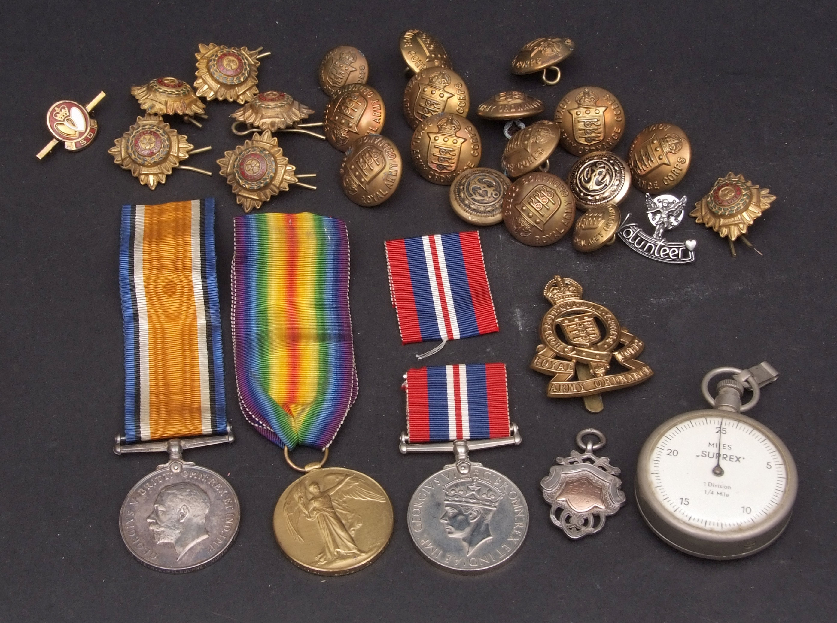 Mixed Lot: WWI pair comprising British War medal and Victory medal to 69311 Pte H A Milbourne, North