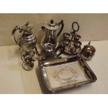 Mixed Lot: silver plated wares to include a Walker & Hall etched silver plated three-piece bachelors