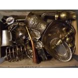 Mixed Lot: silver plated wares to include entre dishes, plate rack, tankards etc (qty)