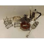 Mixed Lot: of silver plated wares to include 3 arch top toast racks, a further silver plated