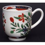 Worcester coffee cup, decorated with red and blue flowering plants in the so-called Kempthorne