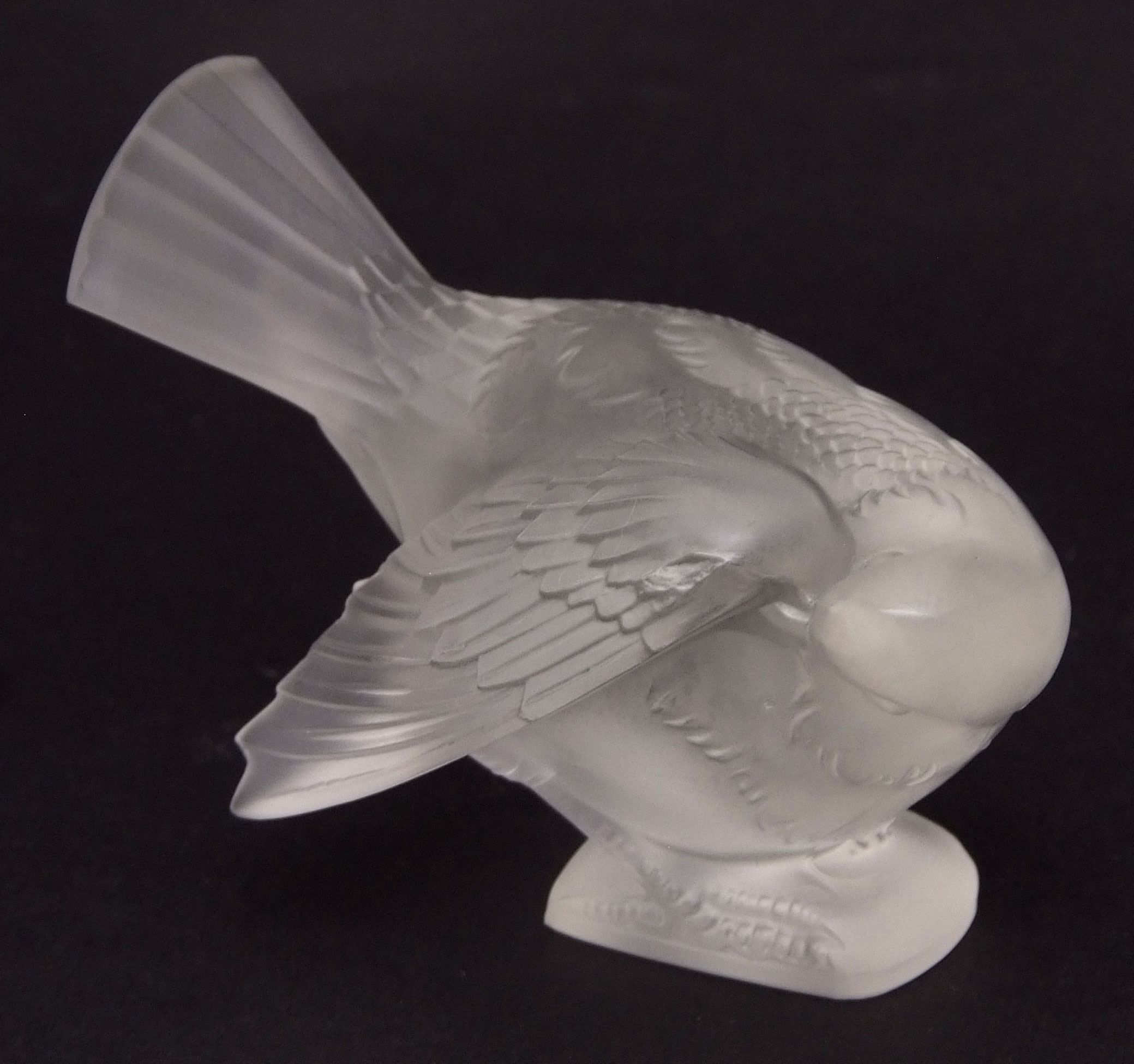 Lalique frosted glass model of a pigeon, R Lalique stencil mark to base, circa late 20th century,