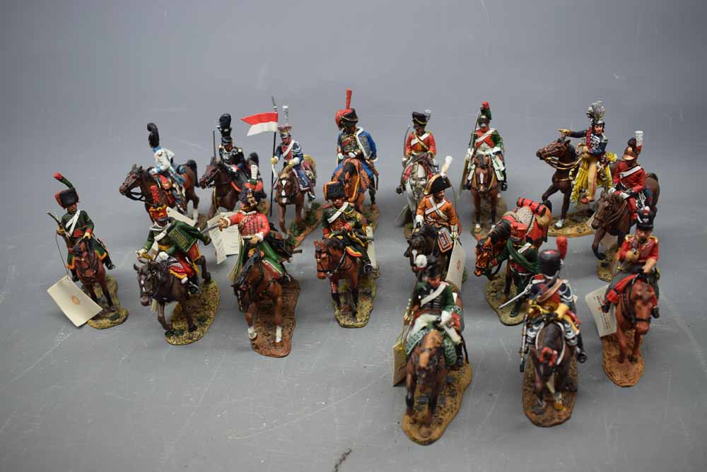 Seventeen painted Del Prado officers and Cavalry men on horseback (17)