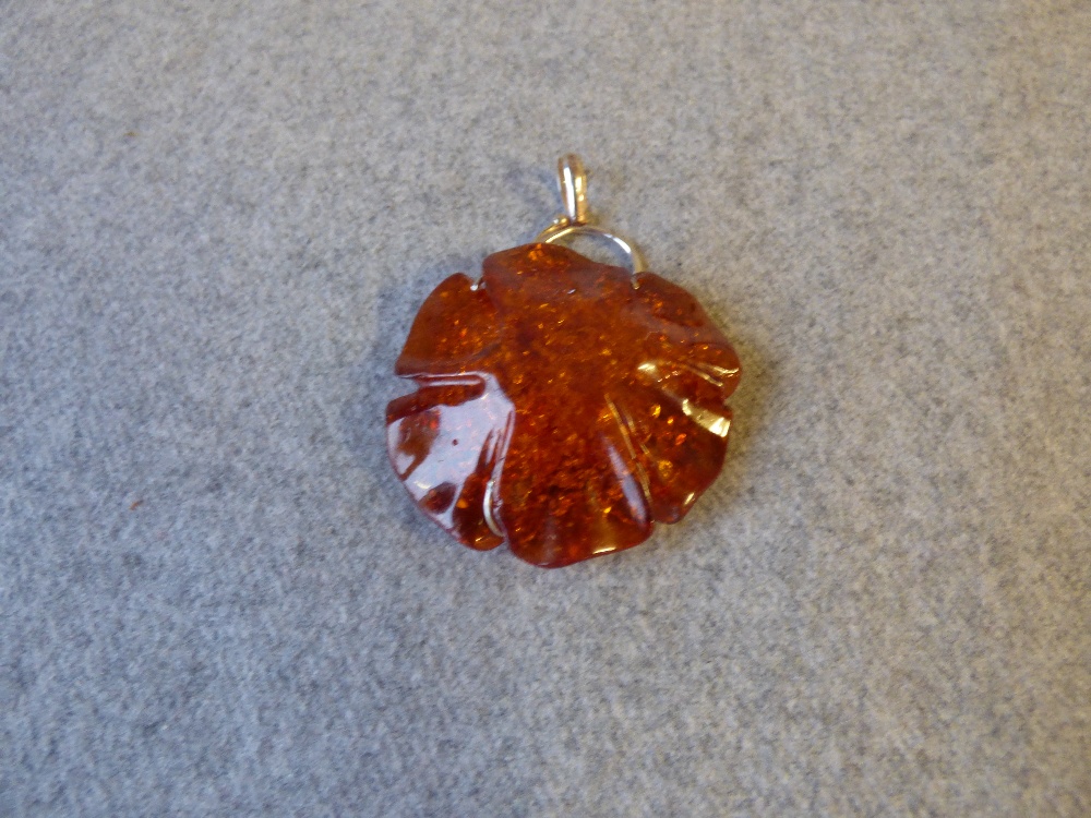 Silver & amber style pendant