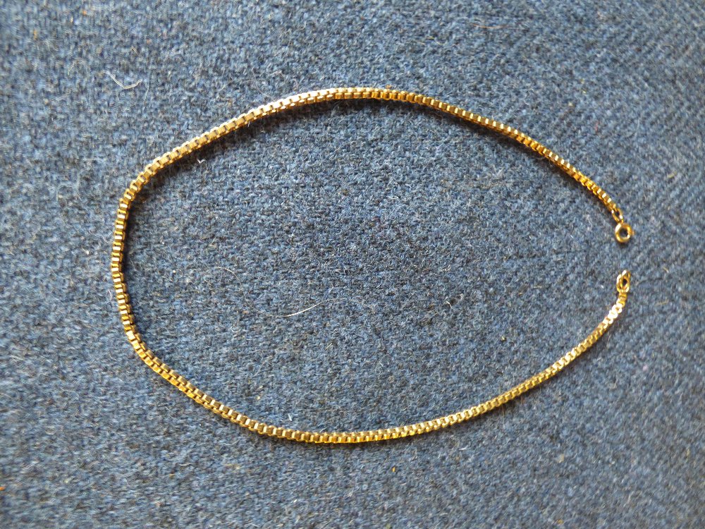 9ct gold and white gold bracelet, 9ct gold necklace 25.8g