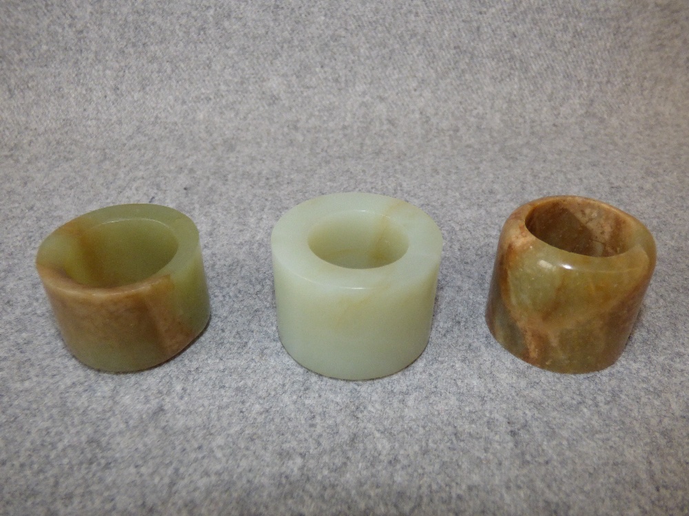 3 Chinese jade rings - Image 2 of 2