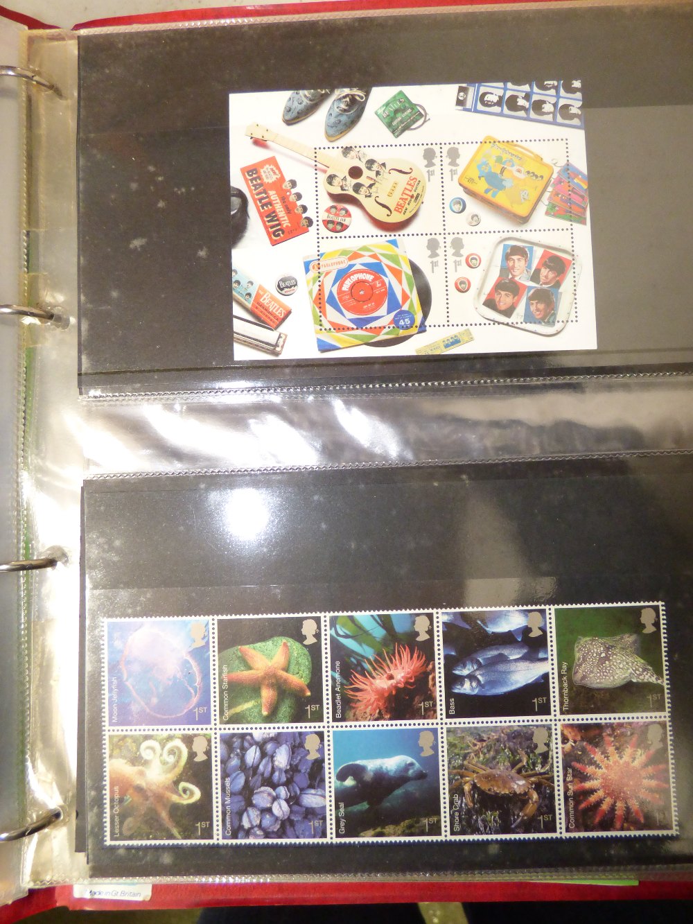 9 albums of GB Commemorative presentation packs & mint sets 2000-2011 (approx. 500 sets) PLEASE - Image 12 of 14