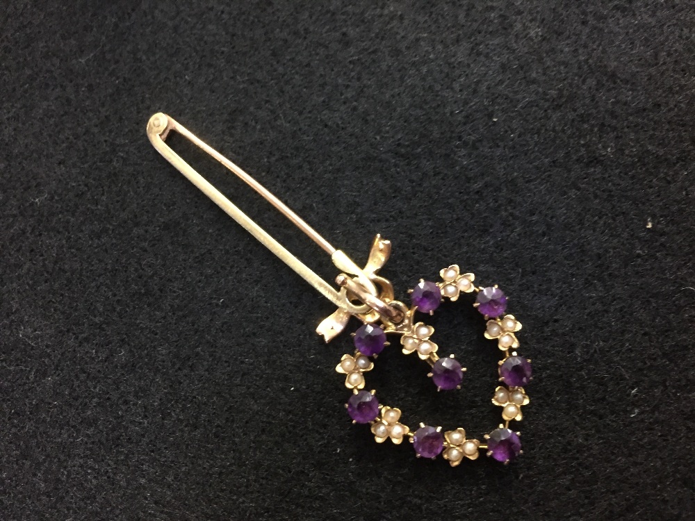 Edwardian amethyst and seed pearl pendant with a ribbon bow seed pearl set bale, 3cm long with a - Image 3 of 3