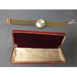 Gentleman's, Rotary, 9ct gold mechanical wristwatch, the circular dial with gilt baton quarters
