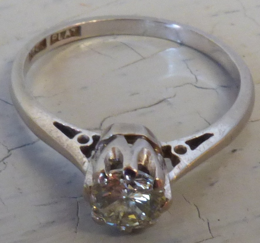 Diamond single stone ring, stamped 'Plat', the brilliant cut calculated as weighing approx. 0.46 - Image 2 of 3