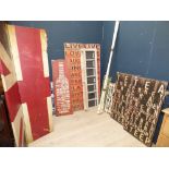 Qty of various decorative signs & a screen PLEASE ALWAYS CHECK CONDITION PRIOR TO BIDDING