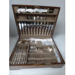 Good quality silver plated canteen of cutlery by 'Mappin Webb' in fitted oak case, 6 settings