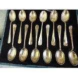 Set of 12 hallmarked silver tea spoons by 'J. S & S of Sheffield' cased, 5 ozt