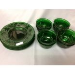 Set of 8, C20th green Pekin glass plates with floral decoration and 8 bowls en suite