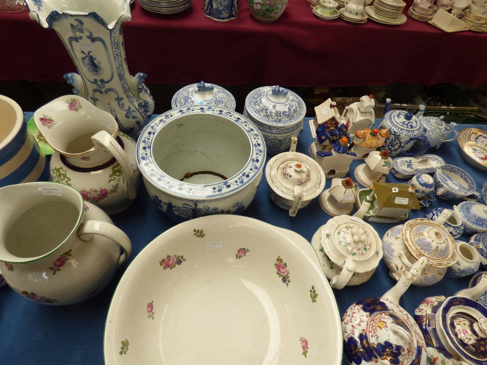 Large Delft pottery vase, 2 Chinese blue and white bowls & covers, blue and white transfer printed - Image 4 of 4