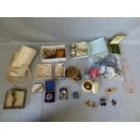 Collection of assorted costume jewellery