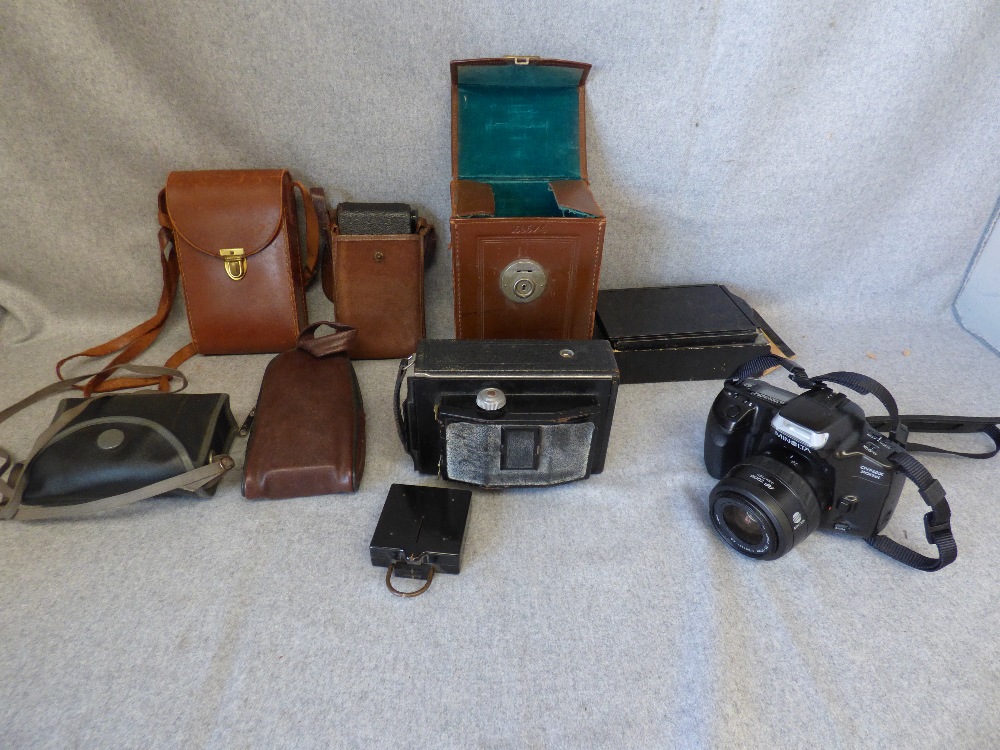 Qty of various cameras by Minolta, Kodak, Agfa & Zeiss, Ikon