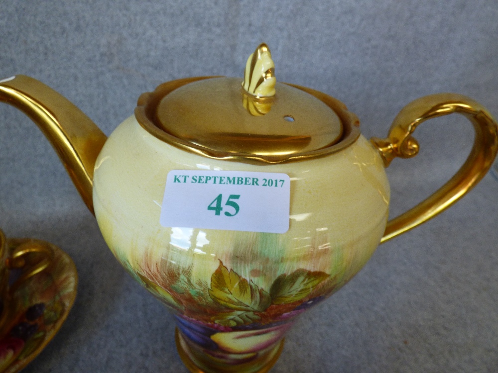 Aynsley fruit pattern coffee service of 6 cups & saucers, coffee pot, cream jug & sugar bowl - Image 3 of 3