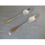 Pair of hallmarked silver Georgian table spoons (Makers mark unclear) of London, 3 ozt