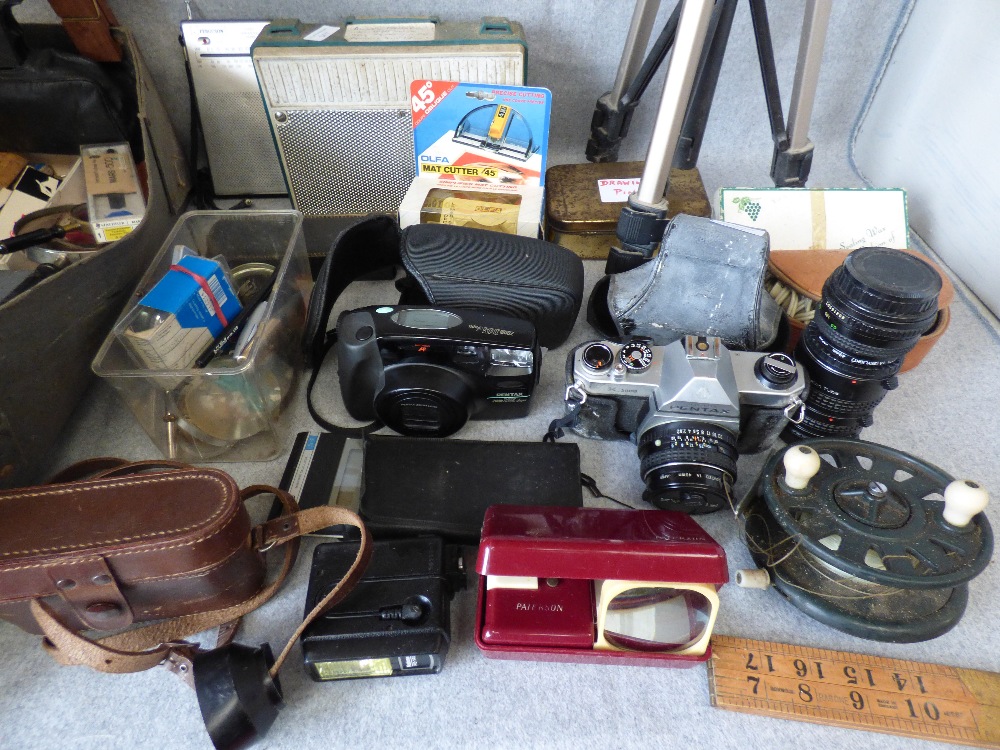 Selection of SLR cameras, incl. Pentax, pens, fish reel and 1960's Transistor radio - Image 2 of 3