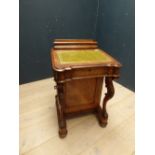 Walnut Davenport with 4 drawers & fitted pen tray