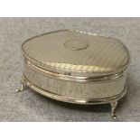 Hallmarked silver jewellery box on 3 cabriole feet, Birmingham 1923