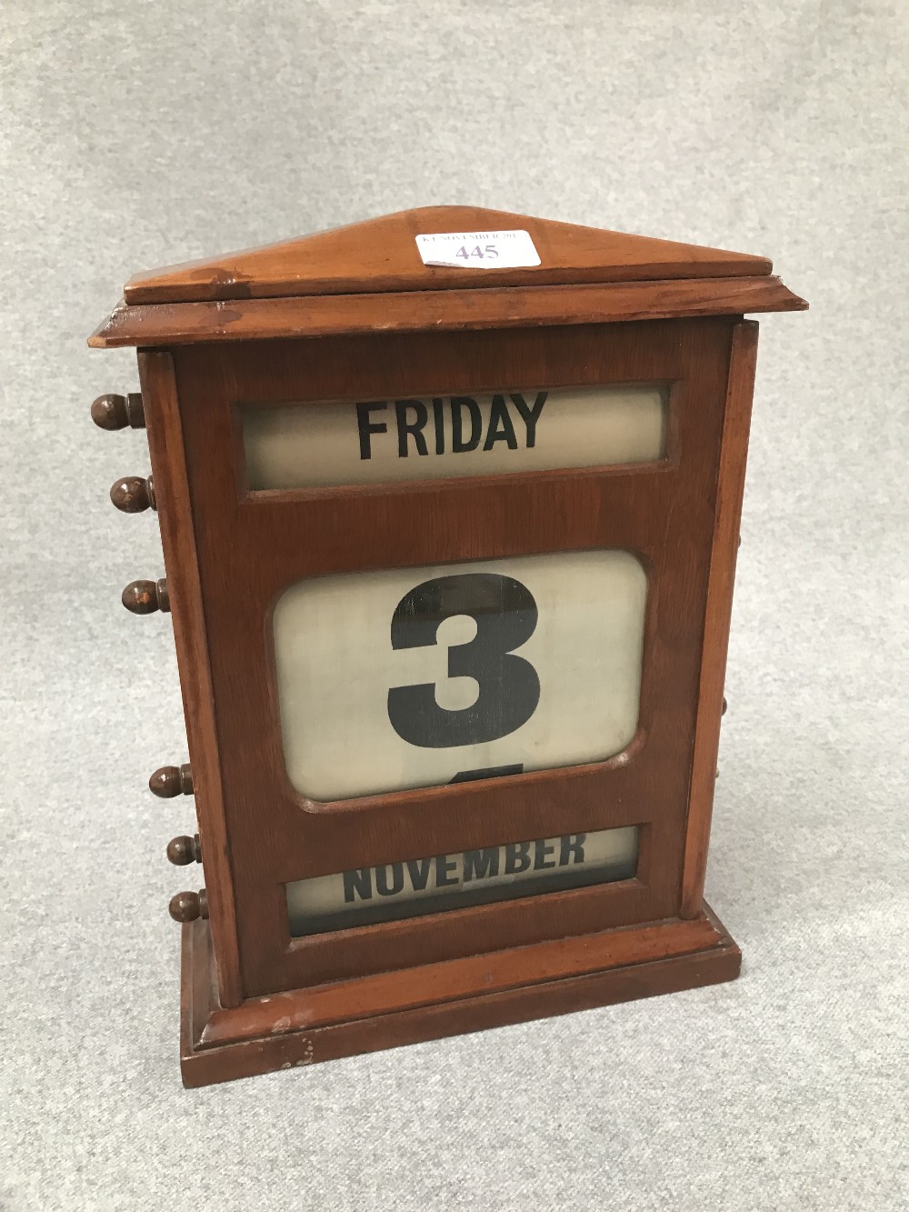 Edwardian mahogany desk calendar 28H x 20W cm