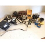 Qty of vintage cameras etc. incl. Nikkormat, Praktiflex, Praktica, Hanimex, Lubitel etc.