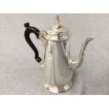 George II style hallmarked silver coffee pot by Messers Hancocks & Co. London 1963, 24cm H, 3 ozt